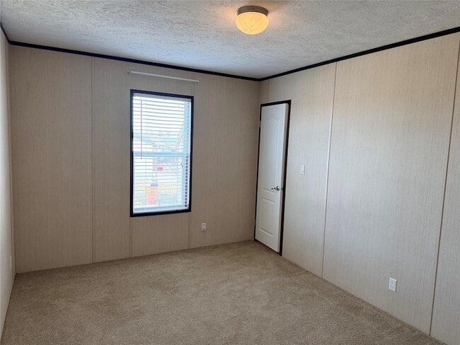 Building Photo - 17310 State Hwy 95