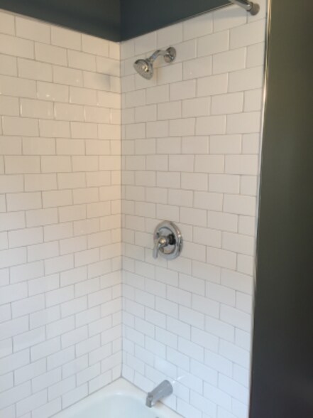 Building Photo - 17210 Mapleboro Ave