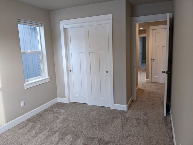 Building Photo - 20482 Murphy Rd