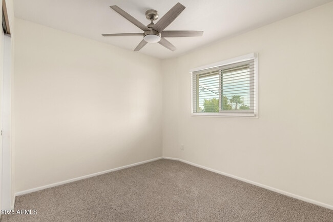 Building Photo - 4715 S Mill Ave