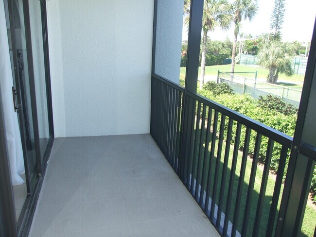 Building Photo - 1605 S US Hwy 1