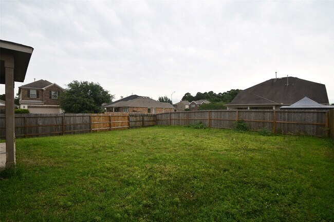 Building Photo - 16614 Spirit Lake Ct