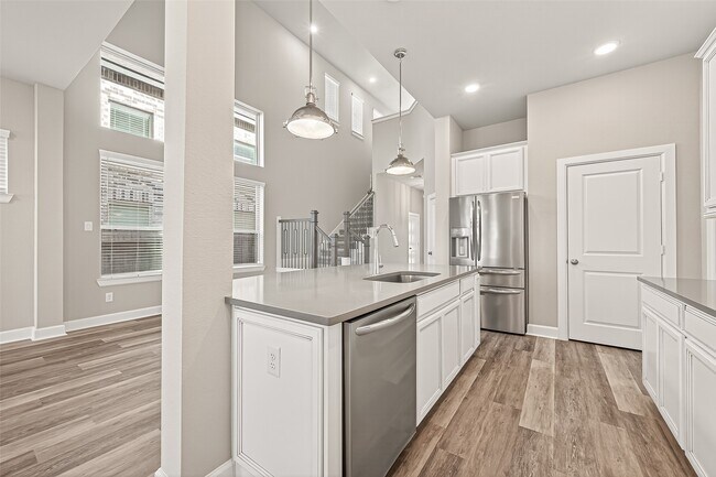 Building Photo - 23754 Pullin Market Dr