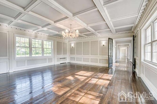 Building Photo - 55 Devon Rd