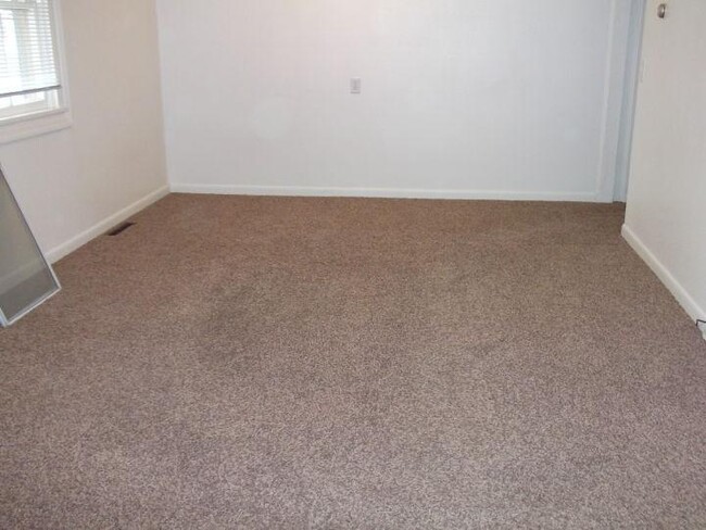 Building Photo - 2 bedroom in Laurel MT 59044