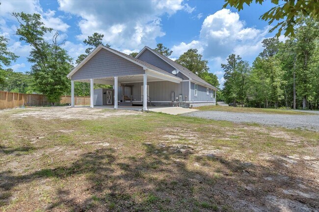 Building Photo - 612 Forest Sound Rd