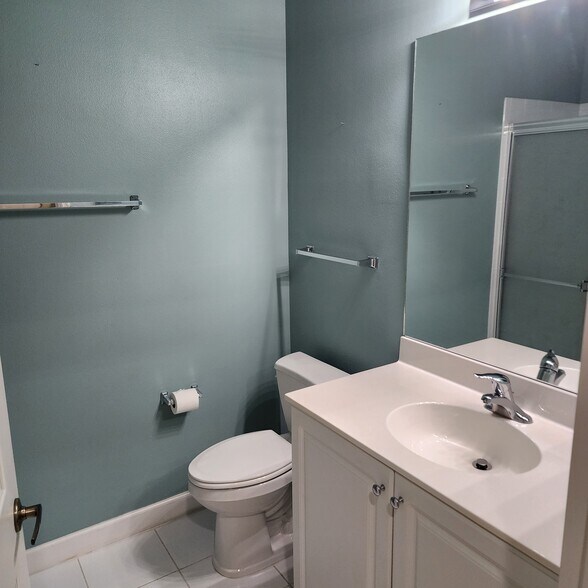 Building Photo - 6648 Liberty Pl