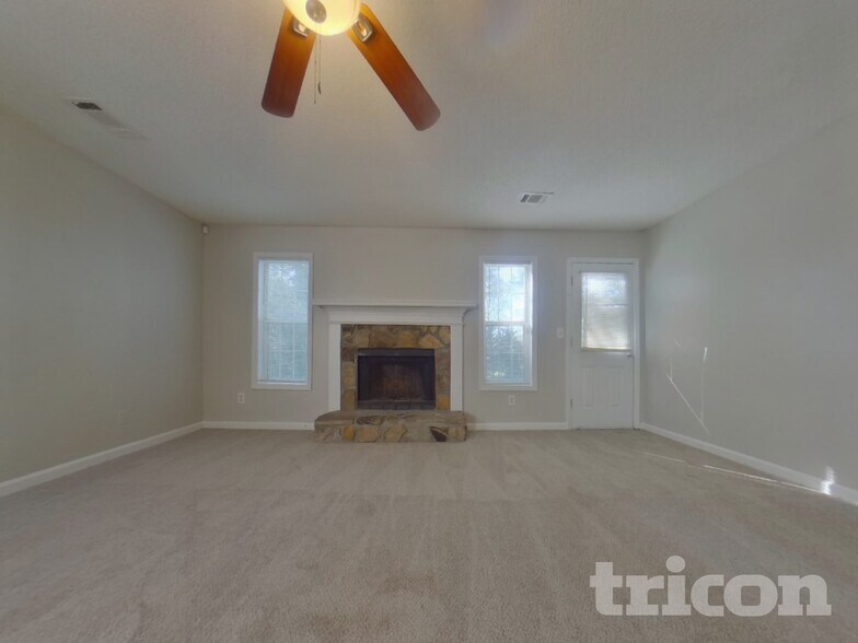 Building Photo - 2901 Pavia Cir