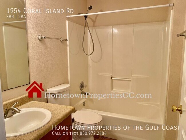 Building Photo - POOL HOME near Naval Air Station Pensacola!