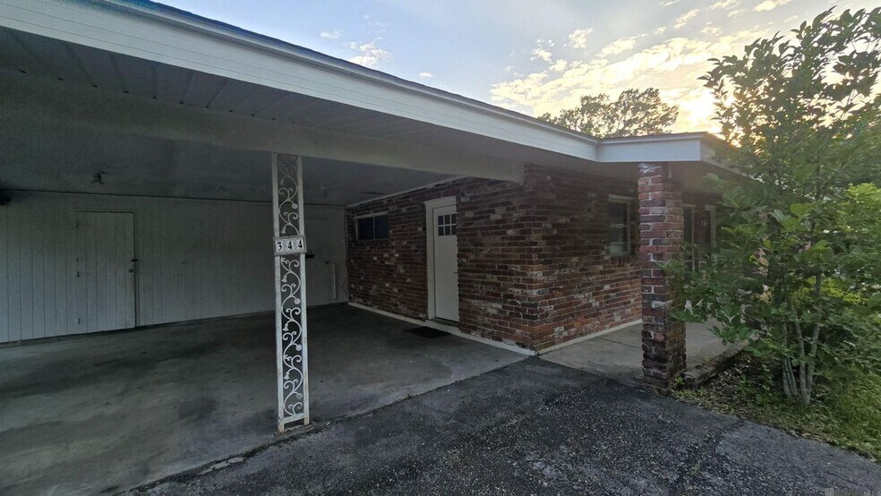 Building Photo - 344 Burgess Pl