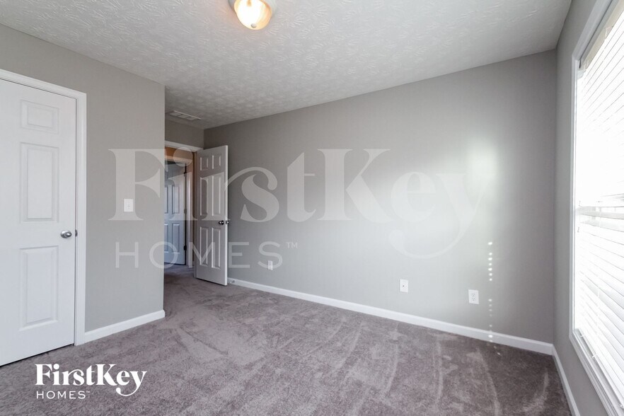 Building Photo - 85 Natalie Ct