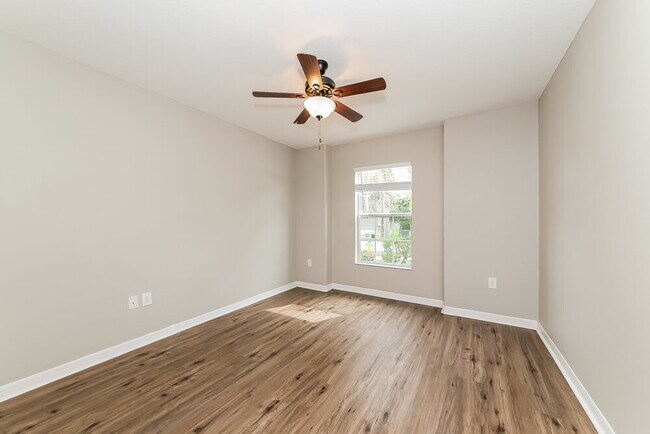 Building Photo - 1037 Seminole Sky Dr