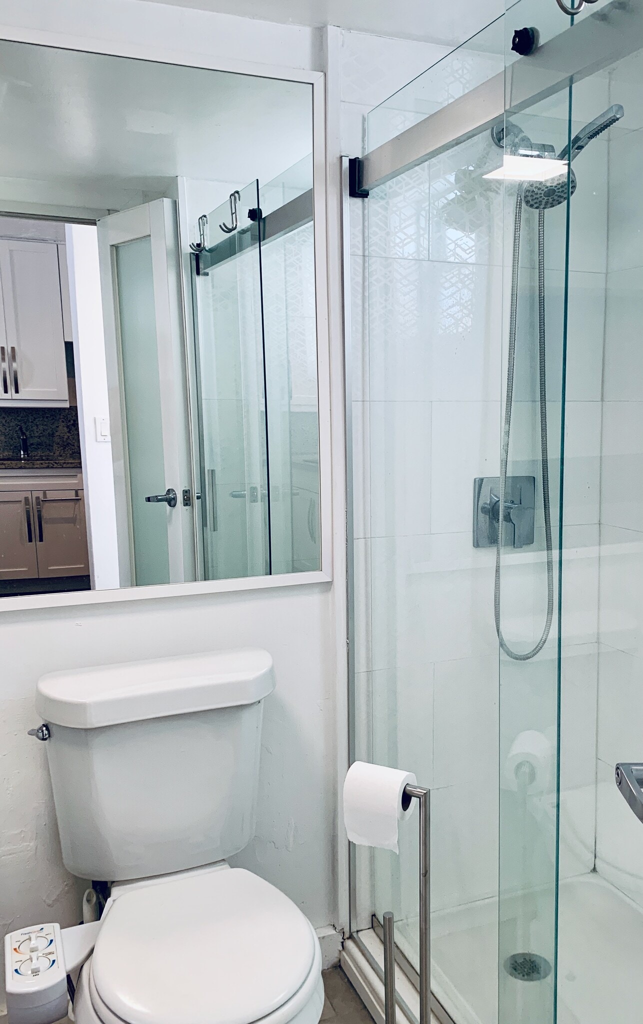 Building Photo - 528 Meridian Ave