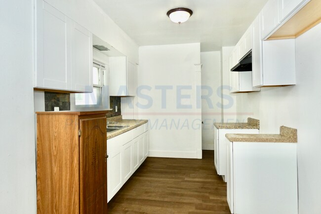 Building Photo - 2803 Chase St