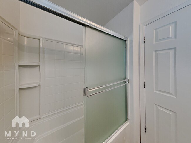 Building Photo - 2507 N 148th Dr