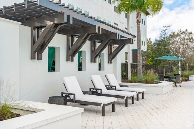 Pool Seating Area - Hudson at East