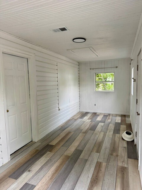 Building Photo - 352 Bonita St