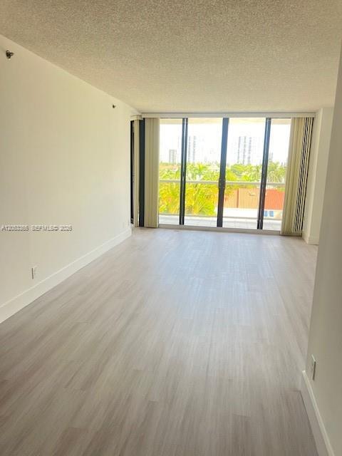 Building Photo - 3600 Yacht Club Dr