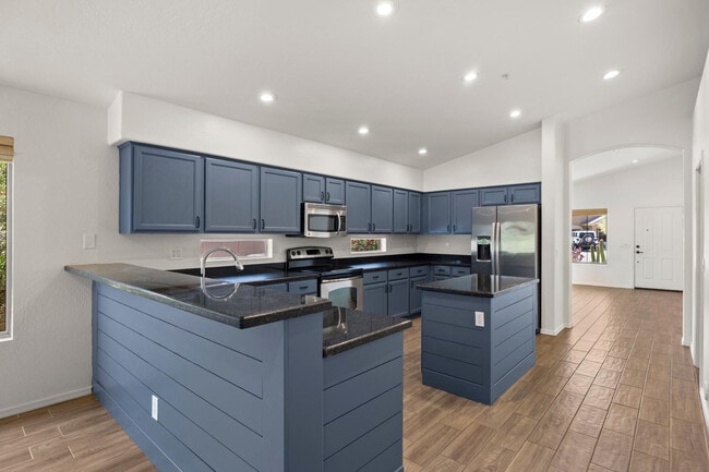 Building Photo - 10290 E Mallow Cir