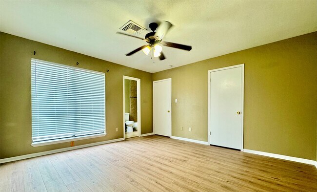 Building Photo - 11311 Harwin Dr.