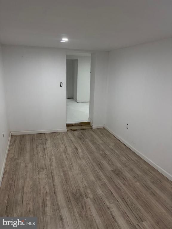 Building Photo - 5421 Beaumont Ave