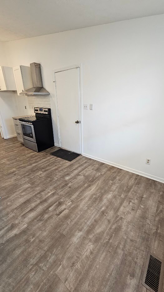 Kitchen/Dining - 626 Woods Crossing Dr