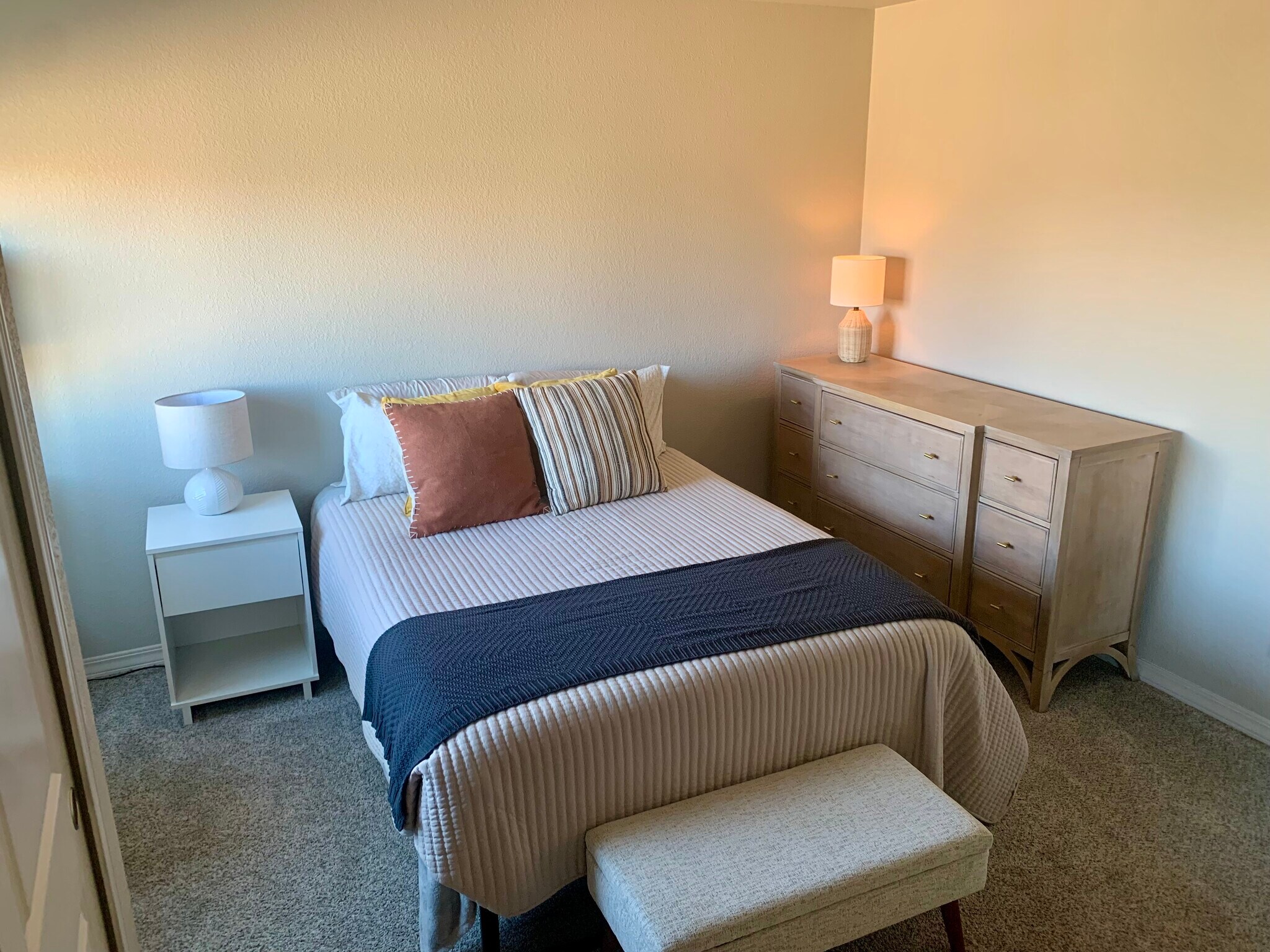 Building Photo - 713 Grissom Dr