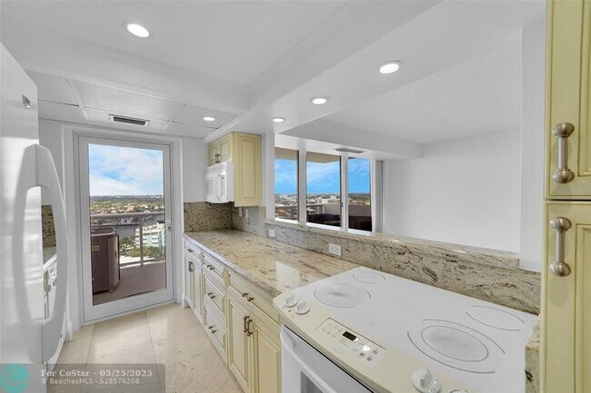 Building Photo - 2841 N Ocean Blvd