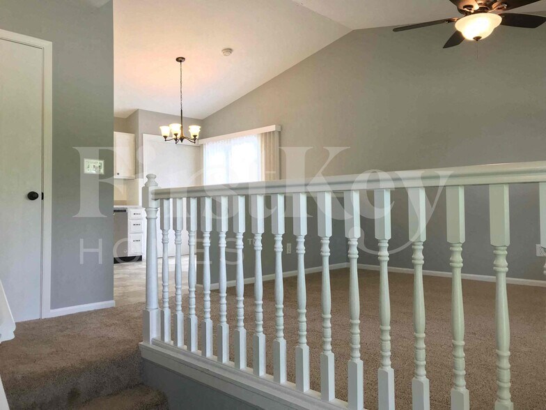 Building Photo - 66 Chip Dr