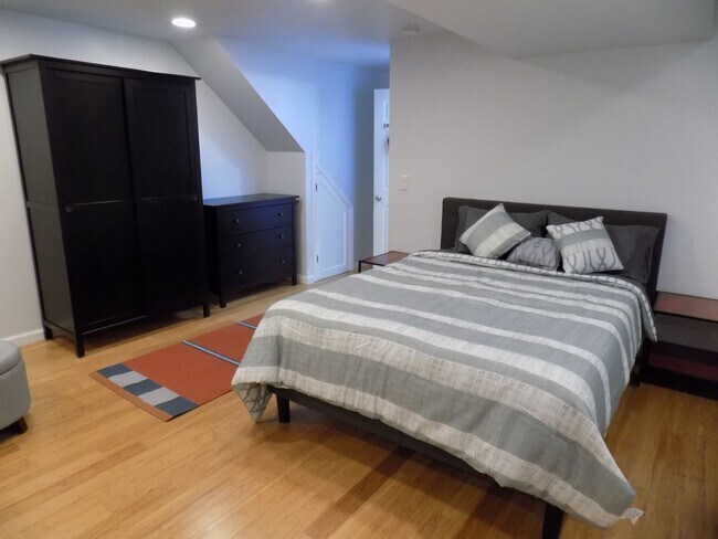 Building Photo - 3621 Childs St