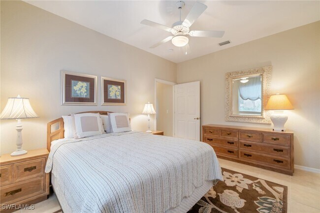 Building Photo - 2964 Surfside Blvd