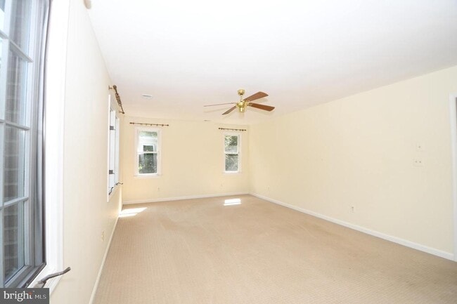 Building Photo - 26 Holly Leaf Ct