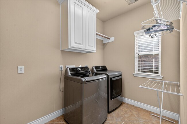 Building Photo - 164 Deerfield Meadow Dr