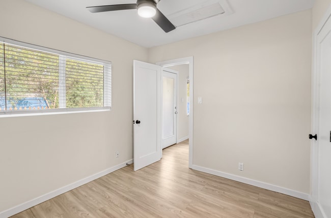 Building Photo - 2206 N 26th St