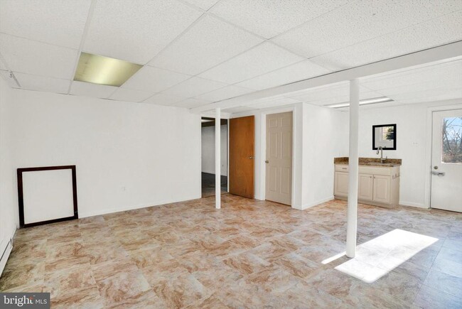 Building Photo - 5400 Curly Hill Rd
