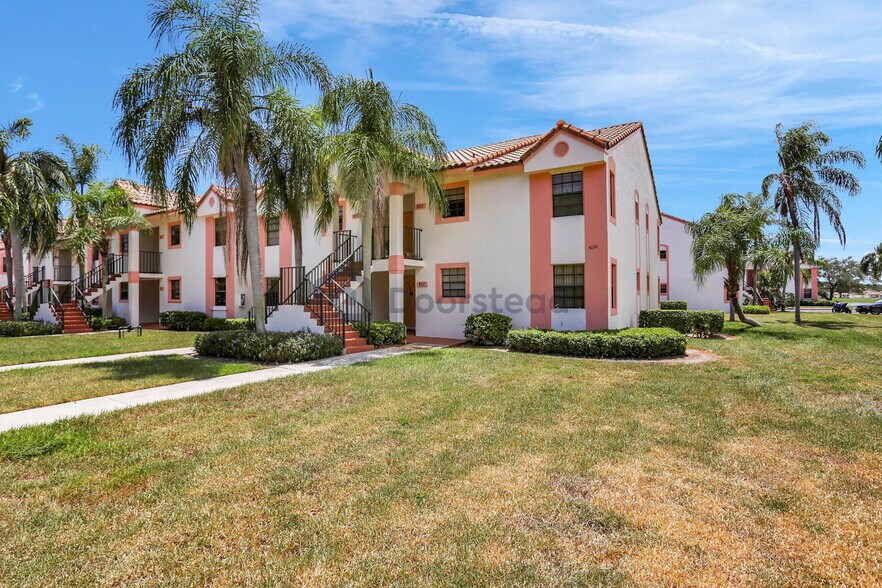 Building Photo - 3050 Norwood Pl