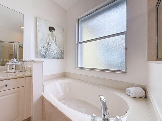 Building Photo - 602 Mariner Bay Blvd