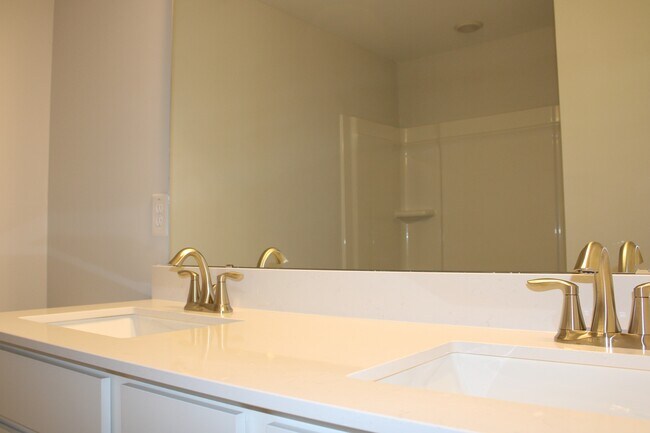 Building Photo - 3851 Well Fleet Dr