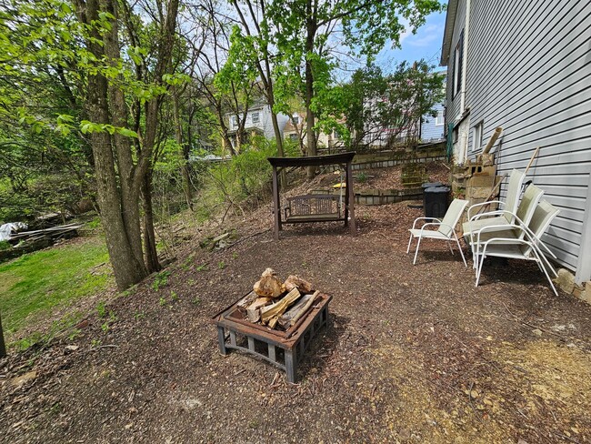Building Photo - 2 bedroom Cozy Bungalow in Etna!