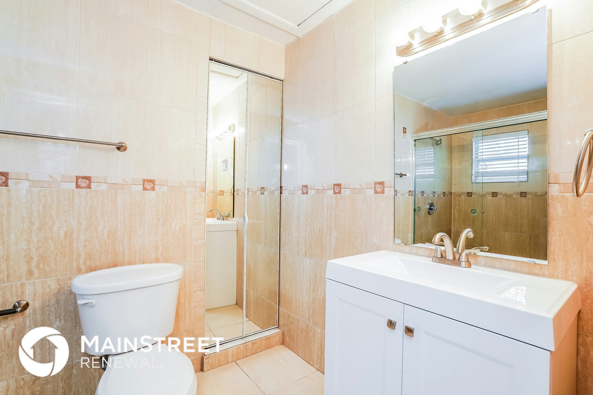 Building Photo - 418 NE 15th Ave