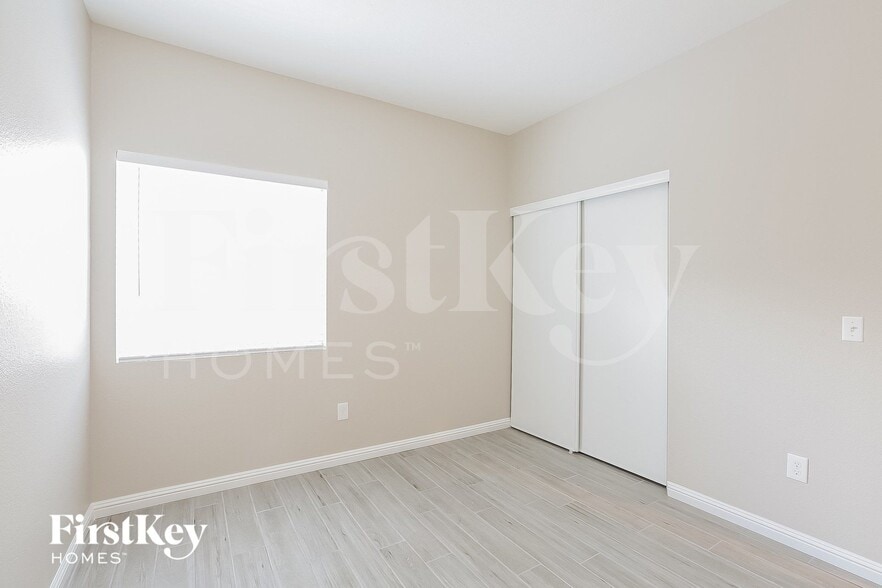 Building Photo - 1669 Shifting Winds St