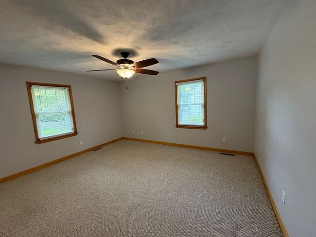Building Photo - 1849 Oyster Bay Ln