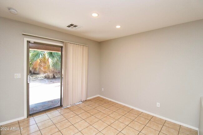 Building Photo - 2389 W Gold Dust Ave