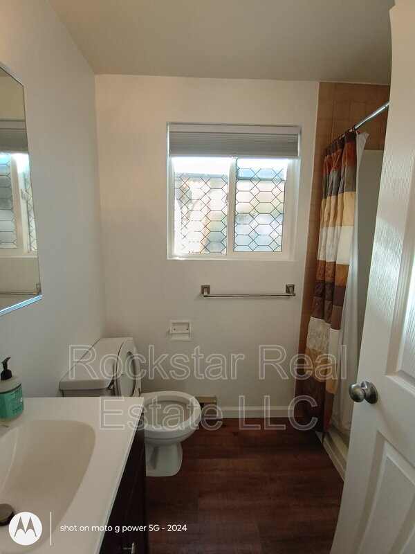 Building Photo - 3512 E 32nd Ave