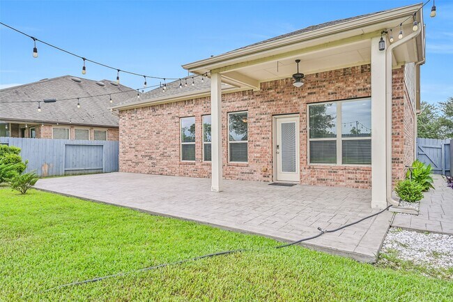 Building Photo - 4511 Apple Point Ln