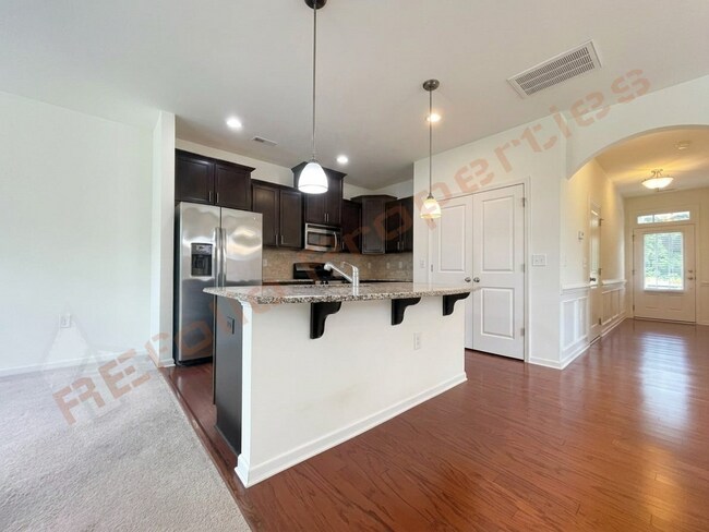 Building Photo - 606 Briarcliff St