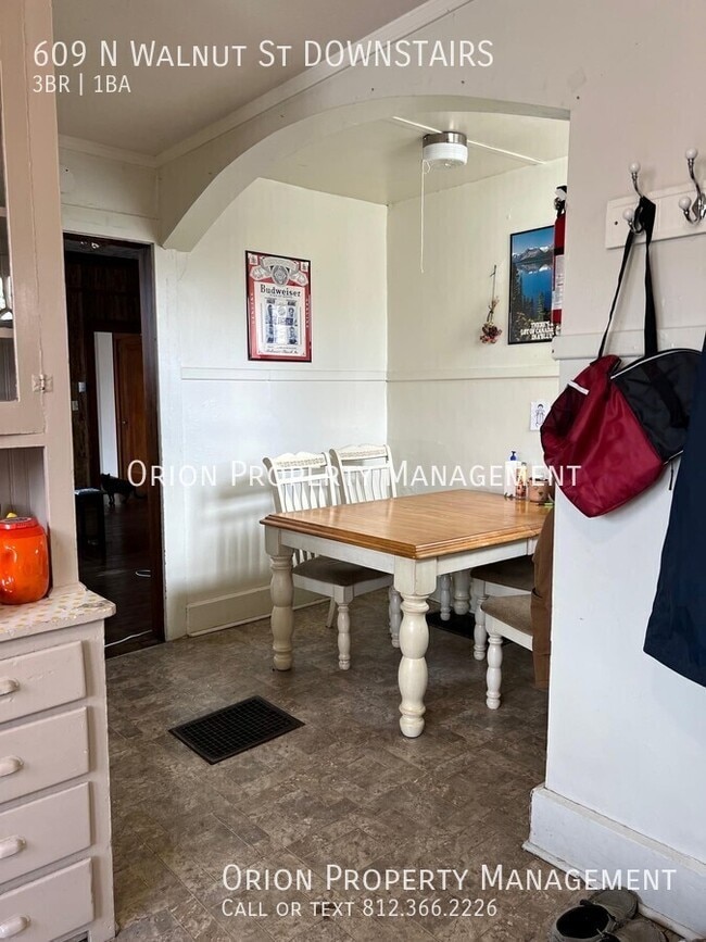 Building Photo - 609 N Walnut St