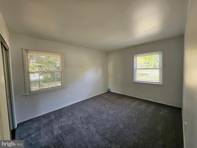 Building Photo - 49 Bonnie Ln