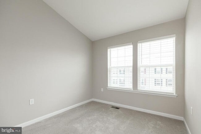 Building Photo - 227 Schramm Lp