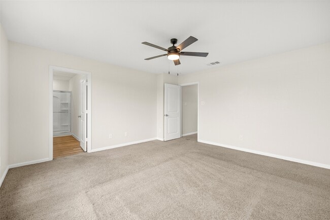 Building Photo - 7810 Pink Dahlia Dr